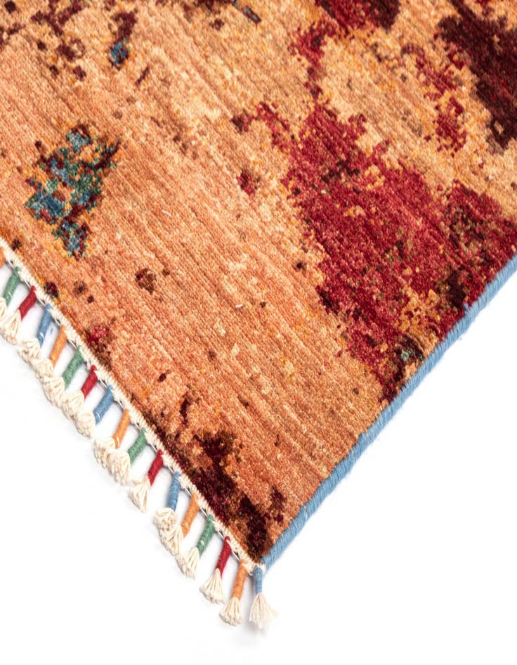 Detail image of  6' 8 x 9' 9 Rubin Wool Rug