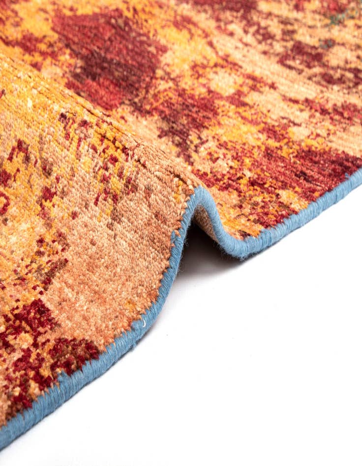 Detail image of  6' 8 x 9' 9 Rubin Wool Rug