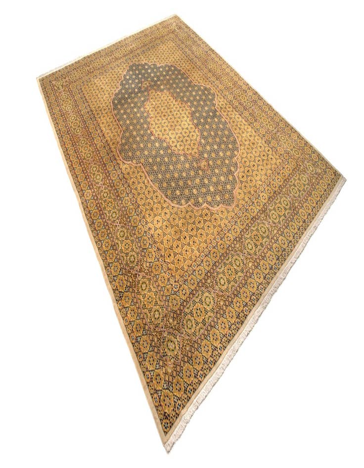 Detail image of  11' 9 x 14' 8 Tabriz Rug