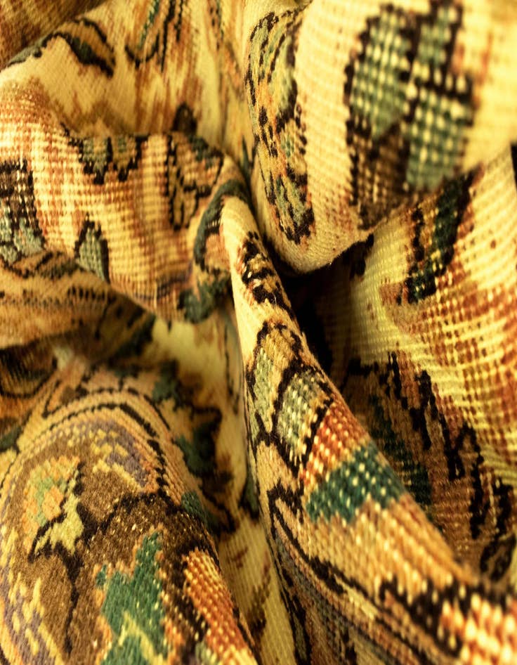 Detail image of  8' 8 x 11' 5 Vintage Royal Wool Rug