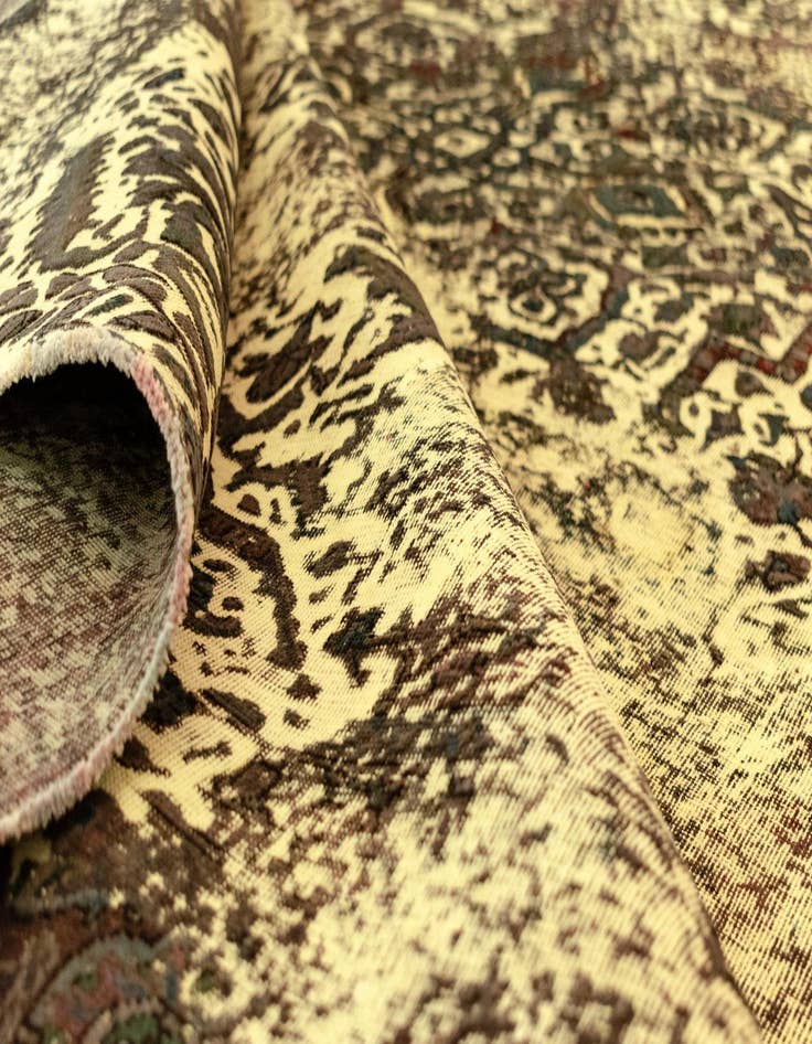 Detail image of  8' 4 x 11' 4 Vintage Royal Wool Rug