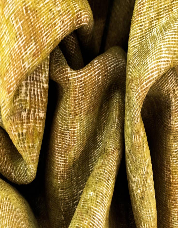 Detail image of  7' 3 x 11' 11 Vintage Royal Wool Rug