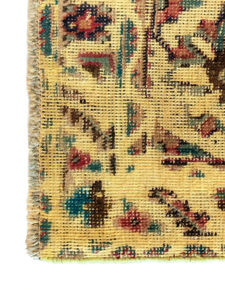 Detail image of  7' x 9' 7 Vintage Royal Wool Rug