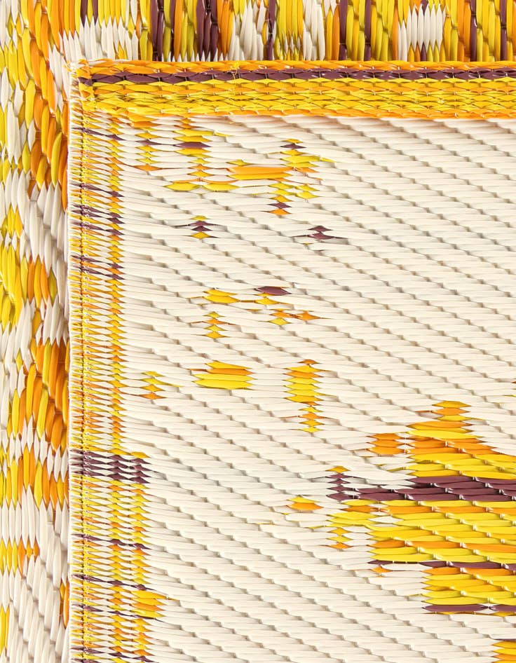 Detail image of  7' 10 x 10'  Washable Vista Breeze Indoor / Outdoor Rug