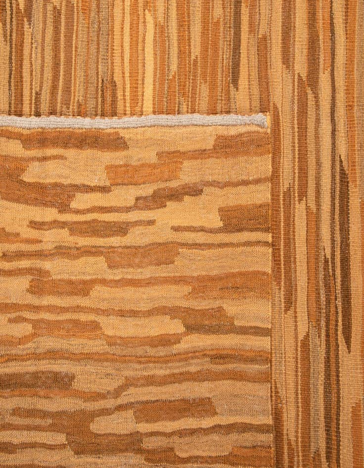 Detail image of  7' 8 x 10' Zagros Kilim Rug