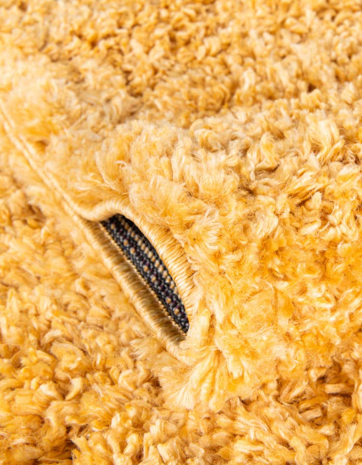 Detail image of  5' x 8' Zermatt Shag Rug