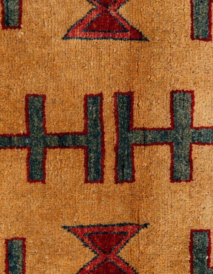 Detail image of  3' 5 x 5' 6  Hand Knotted Ziegler Wool Rug