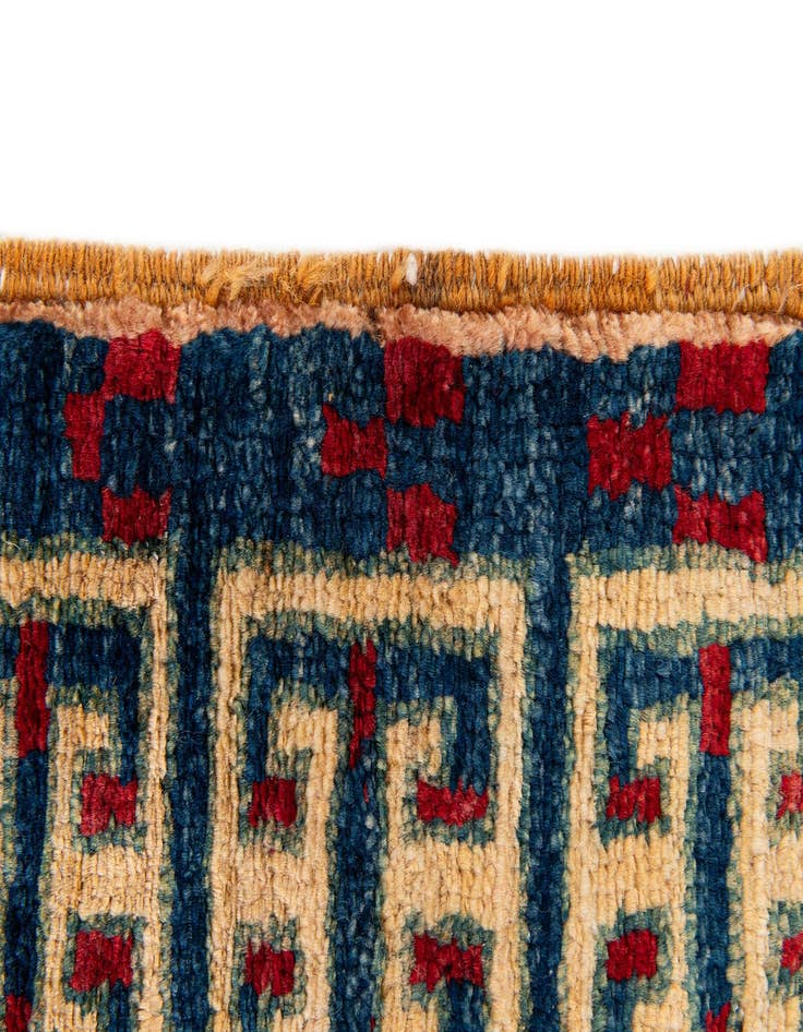 Detail image of  2' 8 x 4' 1  Hand Knotted Ziegler Wool Rug