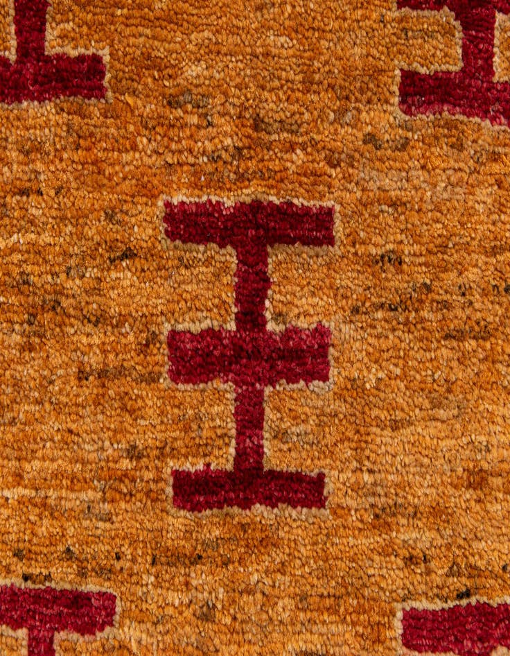 Detail image of  2' 6 x 3' 6  Hand Knotted Ziegler Wool Rug