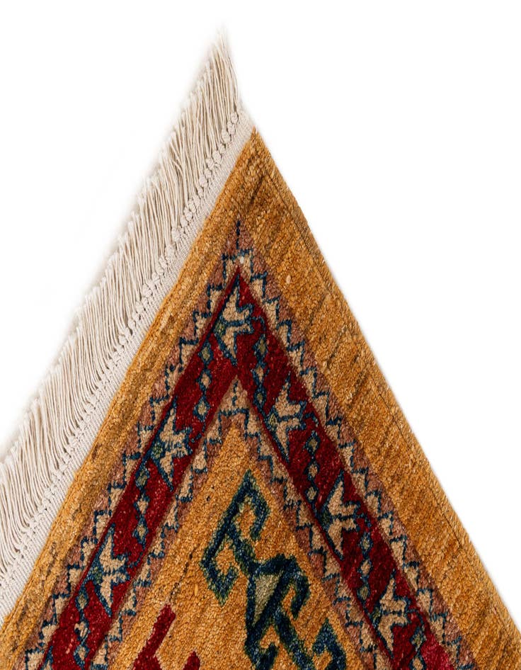 Detail image of  2' 8 x 4' 2  Hand Knotted Ziegler Wool Rug