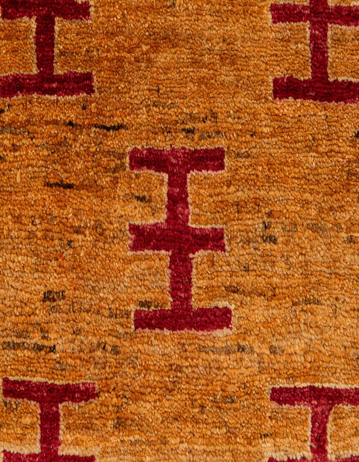 Detail image of  2' 8 x 3' 6  Hand Knotted Ziegler Wool Rug