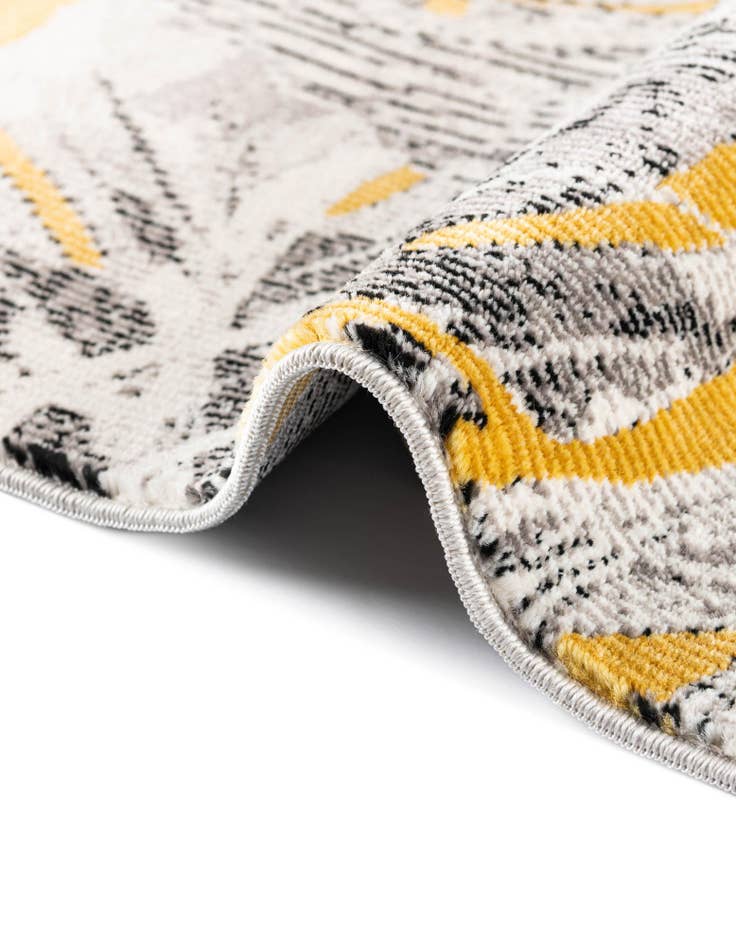 Detail image of  7' x 7' Blossom Round Rug