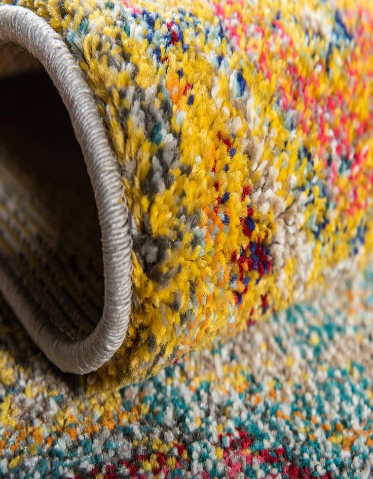 Detail image of  8' x 8'  Washable Carnevale Round Rug