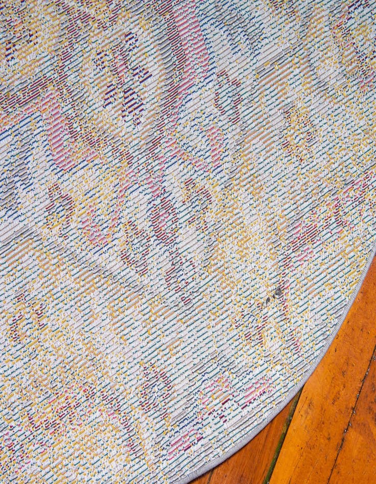 Detail image of  8' x 8'  Washable Carnevale Round Rug