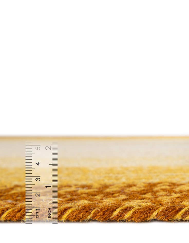 Detail image of  7' 10 x 7' 10  Hand Hand Braided Wool Round Rug