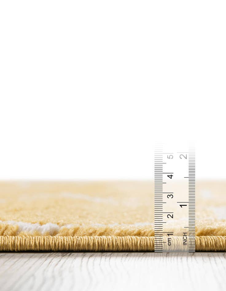 Detail image of  6' x 6' Lattice Frieze Round Rug