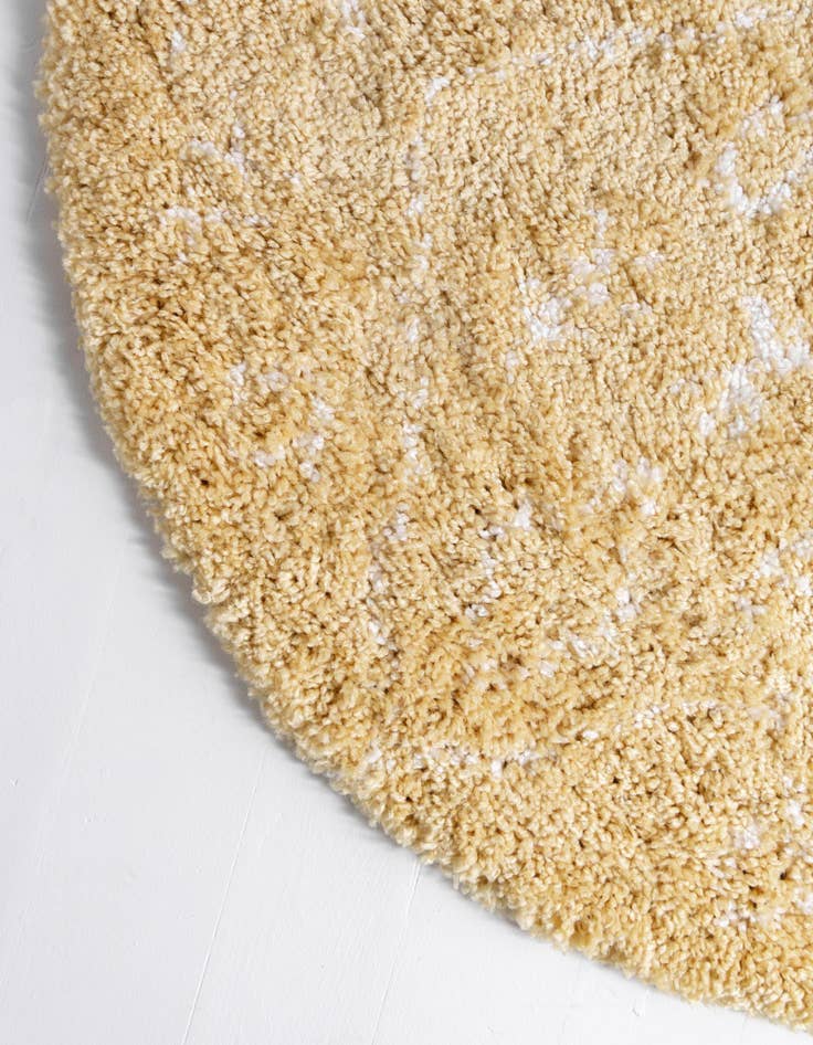 Detail image of  8' x 8' Moroccan Shag Round Rug