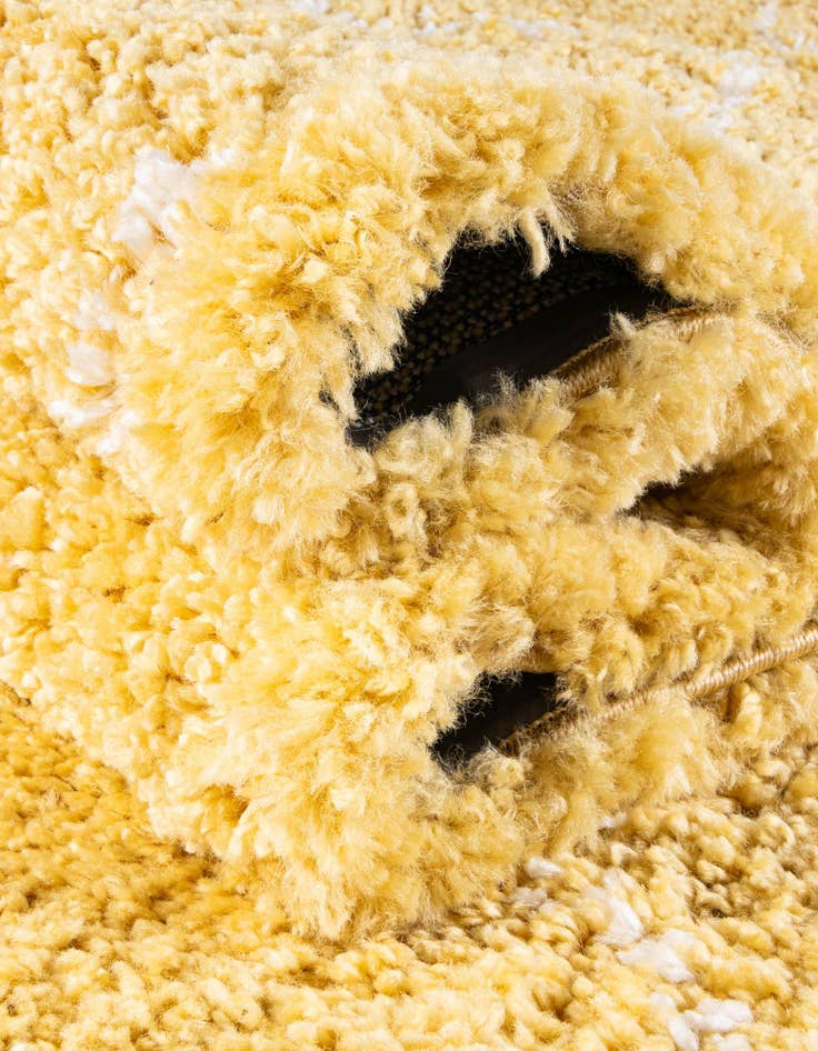 Detail image of  5' x 5' Moroccan Shag Round Rug