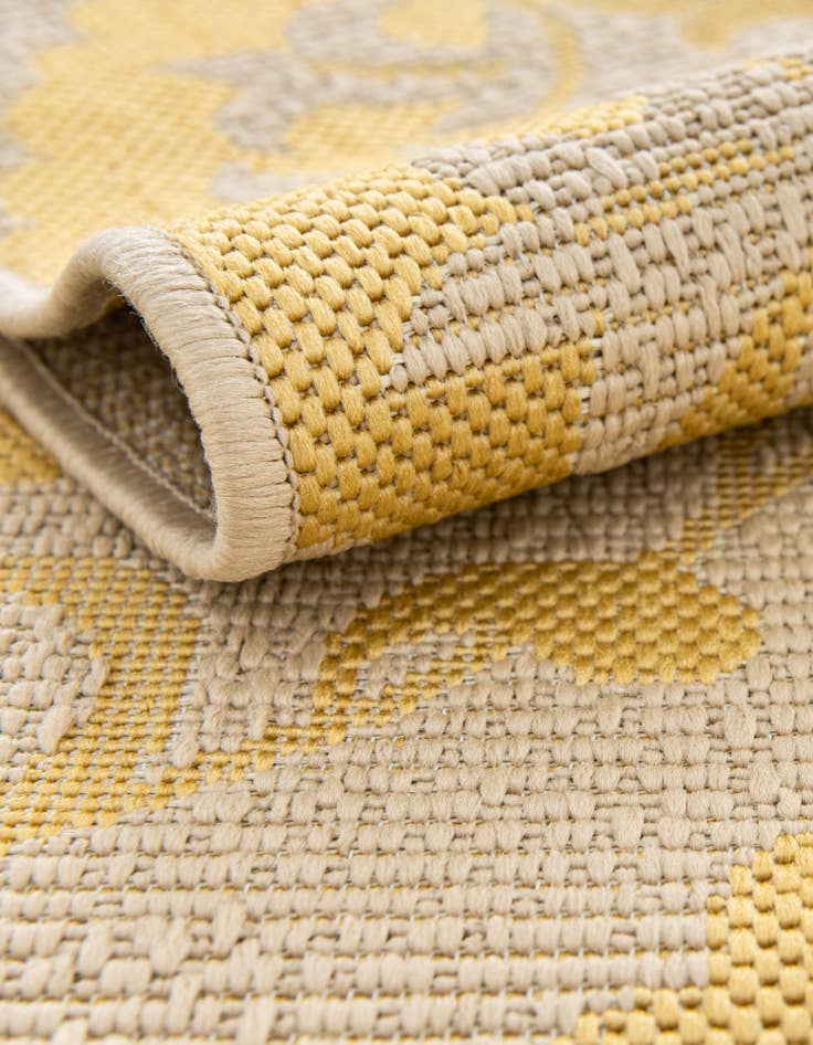 Detail image of  6' x 6'  Washable Botanical Indoor / Outdoor Round Rug