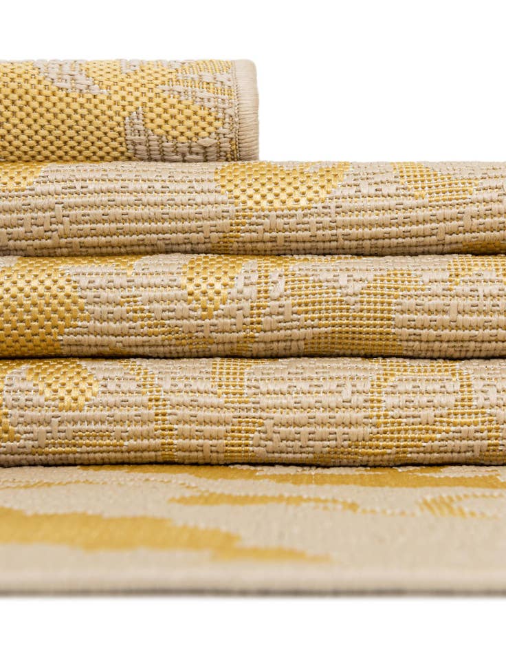 Detail image of  6' x 6'  Washable Botanical Indoor / Outdoor Round Rug