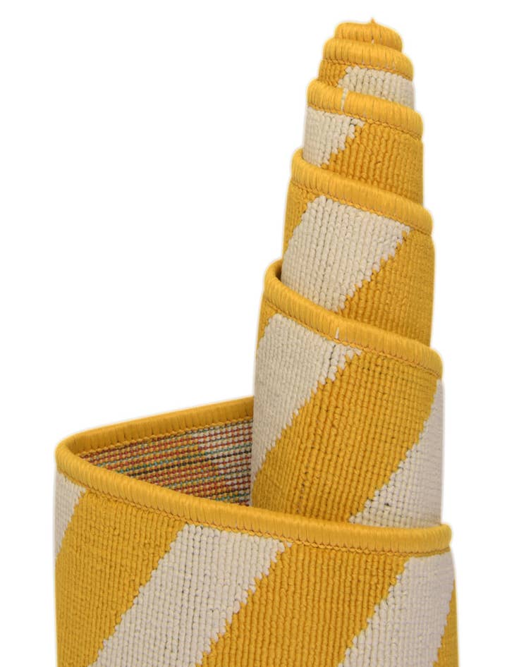 Detail image of  7' x 7'  Washable Coastal Indoor / Outdoor Round Rug