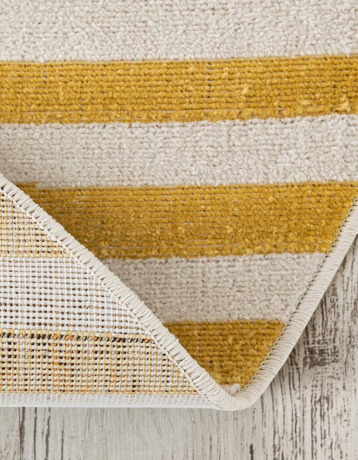 Detail image of  5' 3 x 5' 3 SoHo Round Rug