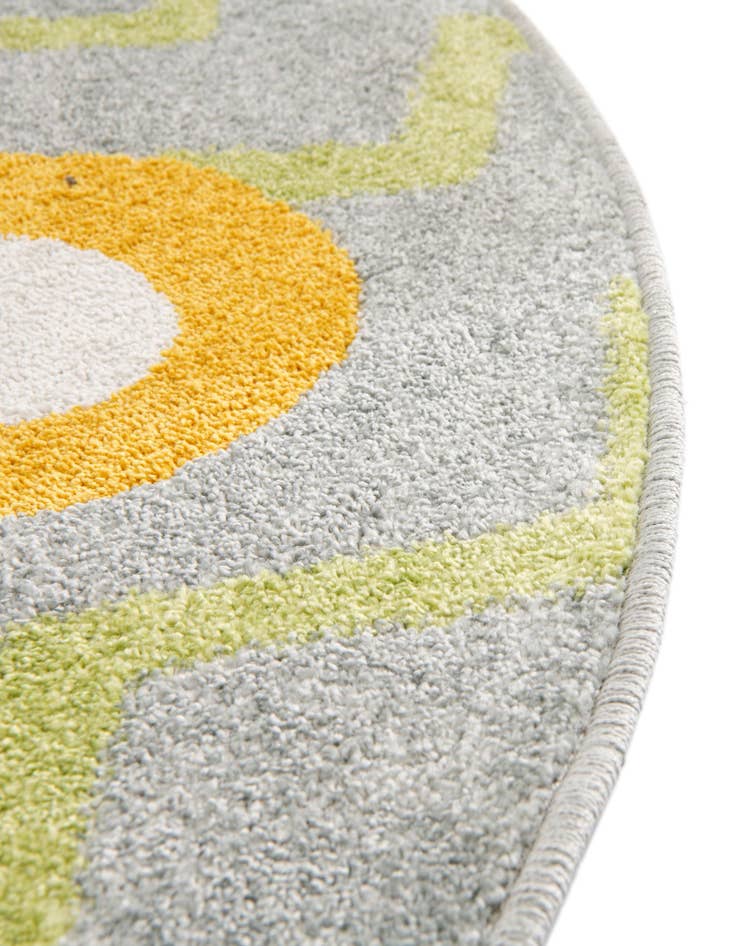 Detail image of  7' 10 x 7' 10 Bear Whimsy Kids Round Rug
