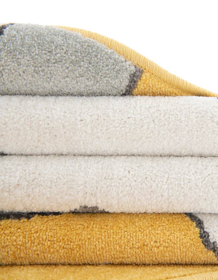 Detail image of  3' 3 x 3' 3 Bear Whimsy Kids Round Rug