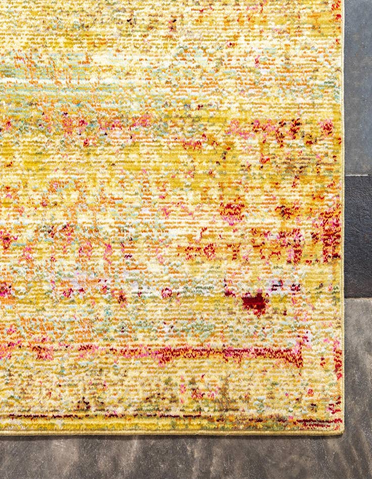 Detail image of  2' 7 x 9' 10 Alexis Runner Rug