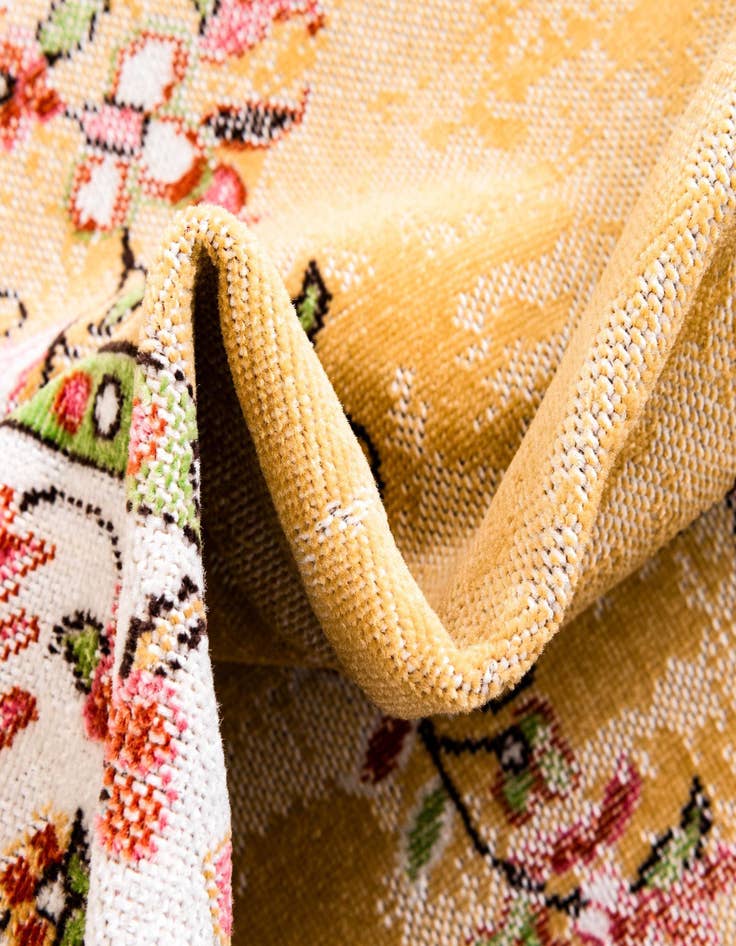 Detail image of  2' 7 x 10' Lucerne Runner Rug