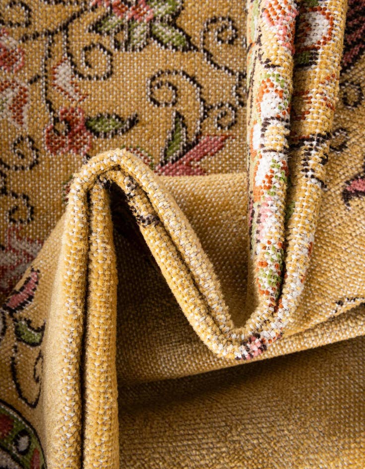 Detail image of  2' 7 x 10' Lucerne Runner Rug