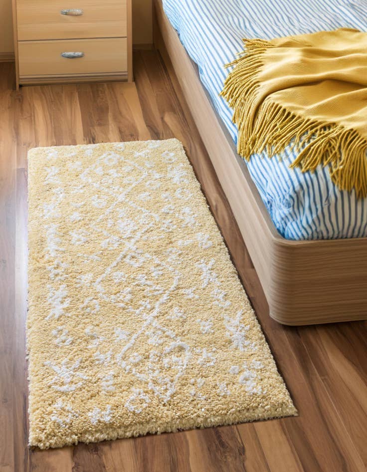 Detail image of  2' 7 x 10' Moroccan Shag Runner Rug