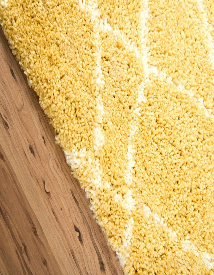 Detail image of  2' 7 x 6' Moroccan Shag Runner Rug