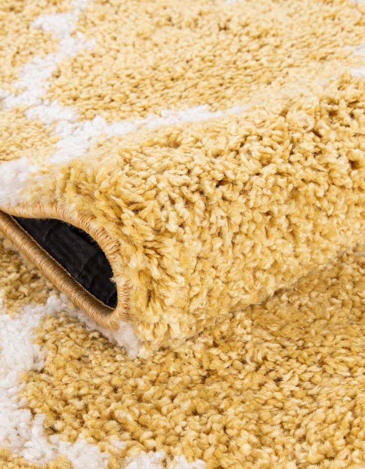 Detail image of  2' 7 x 6' Moroccan Shag Runner Rug