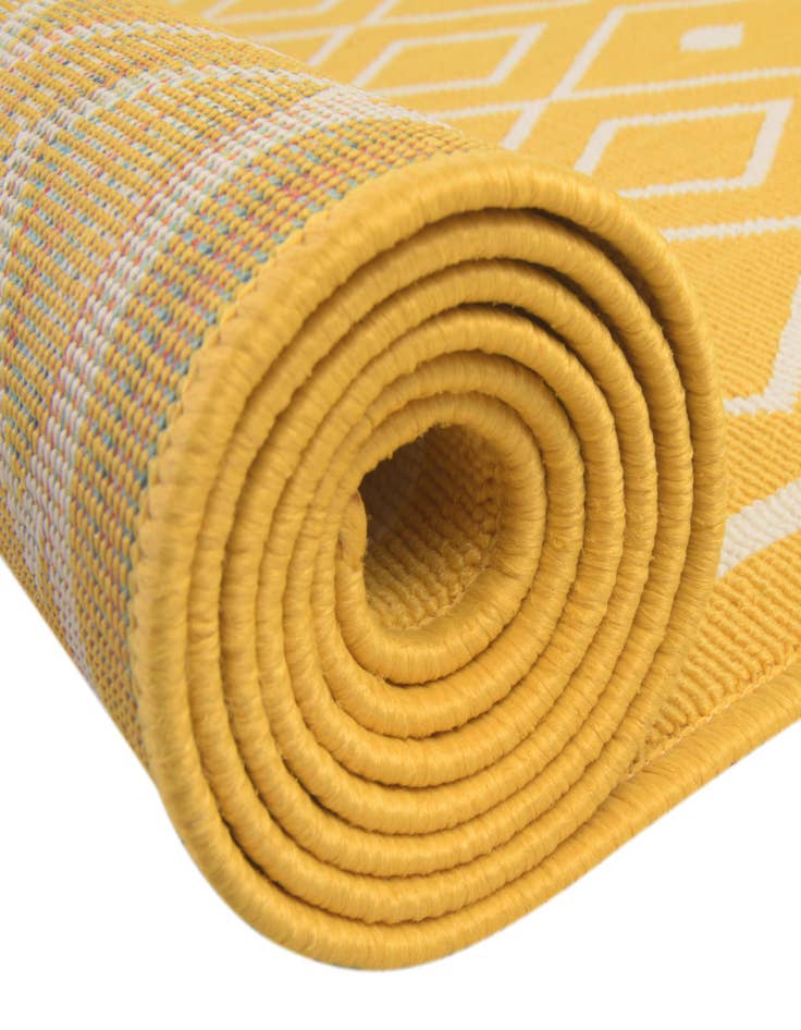 Detail image of  2' x 8'  Washable Lattice Indoor / Outdoor Runner Rug