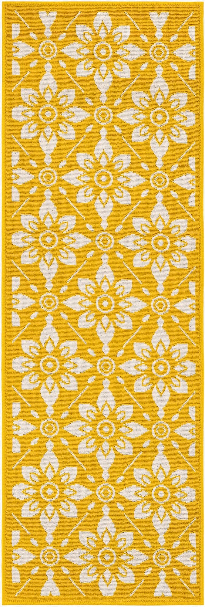  2' x 6'  Washable Lattice Indoor / Outdoor Runner Rug