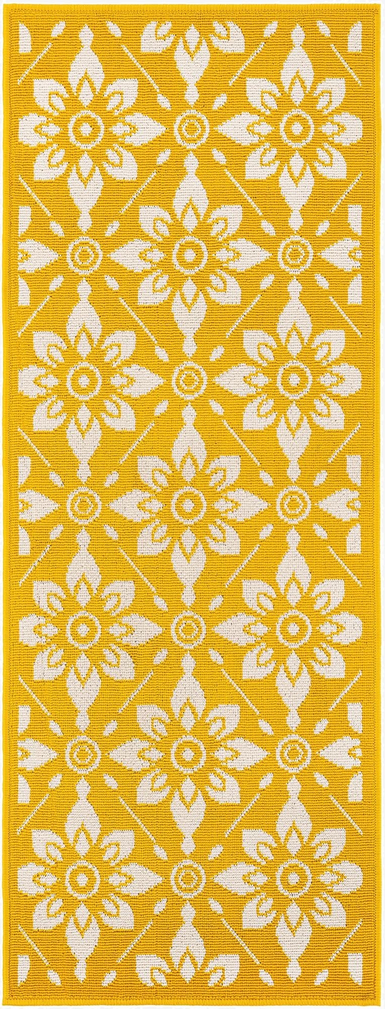  2' x 5'  Washable Lattice Indoor / Outdoor Runner Rug