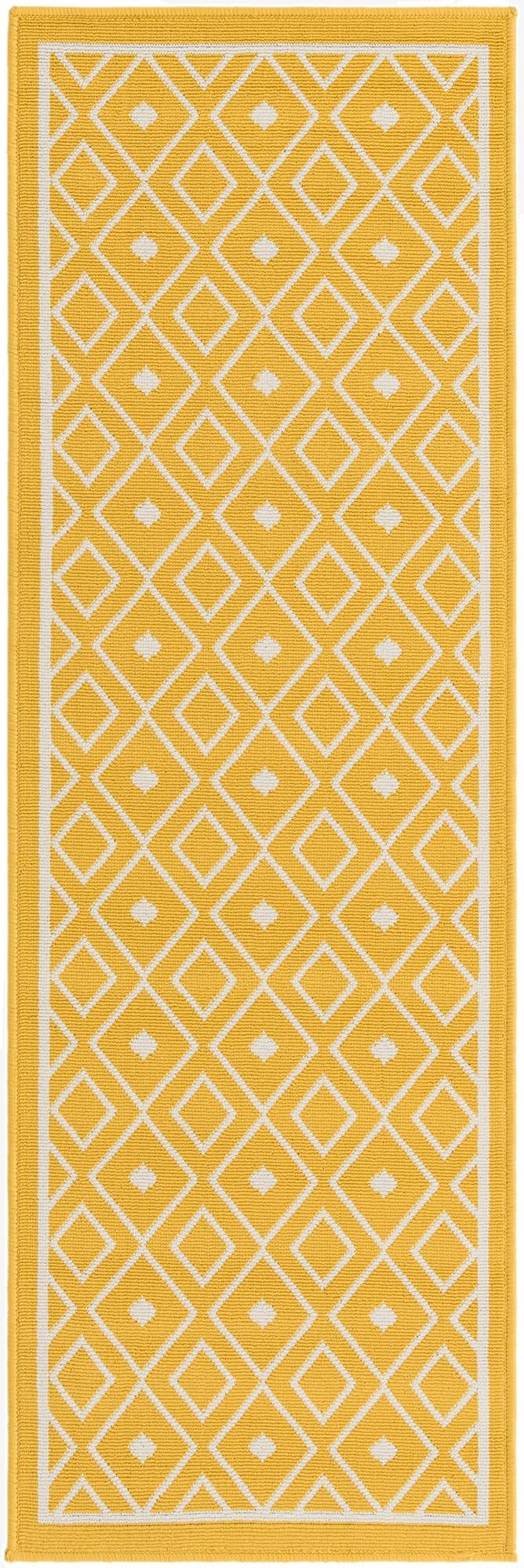 2' x 6'  Washable Lattice Indoor / Outdoor Runner Rug