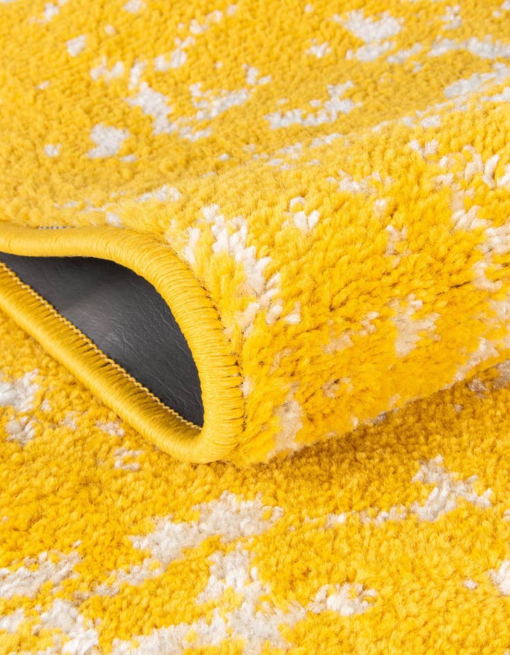 Detail image of  5' 3 x 5' 3 Arlington Square Rug