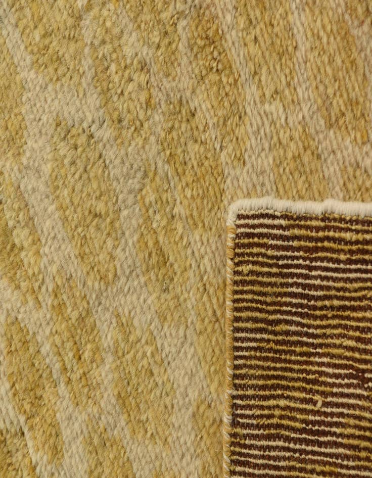 Detail image of  3' 4 x 3' 4  Hand Knotted Darya Wool Square Rug