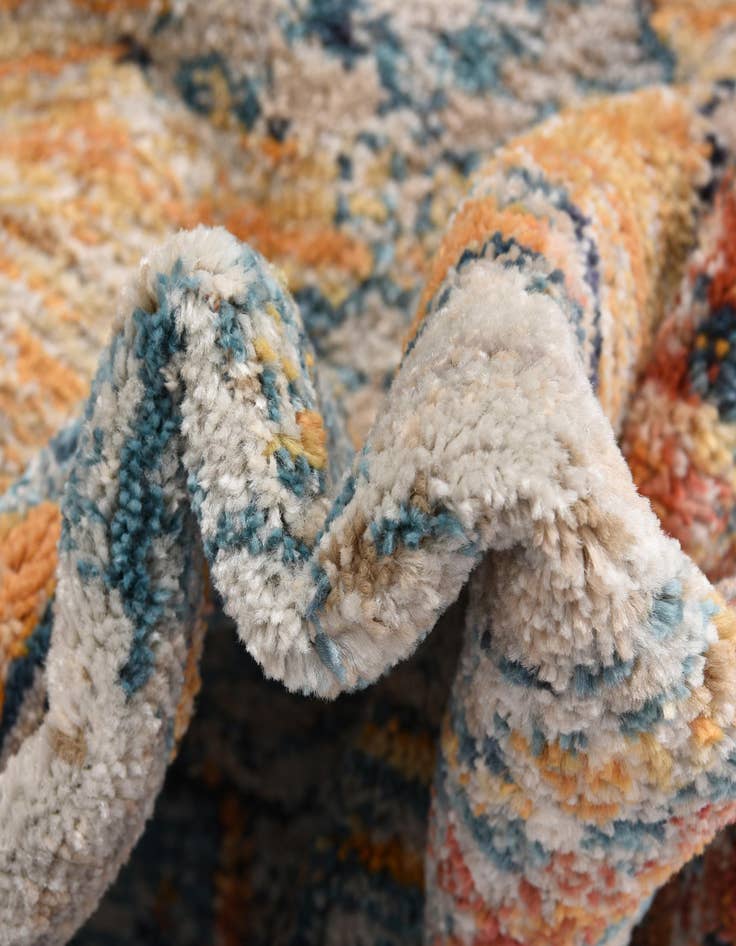 Detail image of  7' 10 x 7' 10 Lola Square Rug