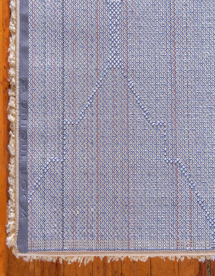Detail image of  7' 10 x 7' 10 Moroccan Shag Square Rug