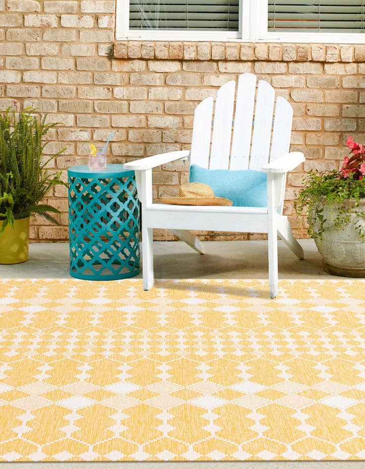 Detail image of  10' x 10'  Washable Lattice Indoor / Outdoor Square Rug