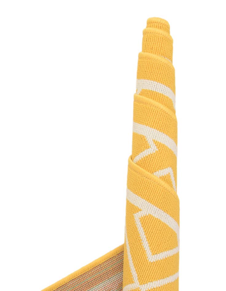 Detail image of  7' 10 x 7' 10  Washable Lattice Indoor / Outdoor Square Rug