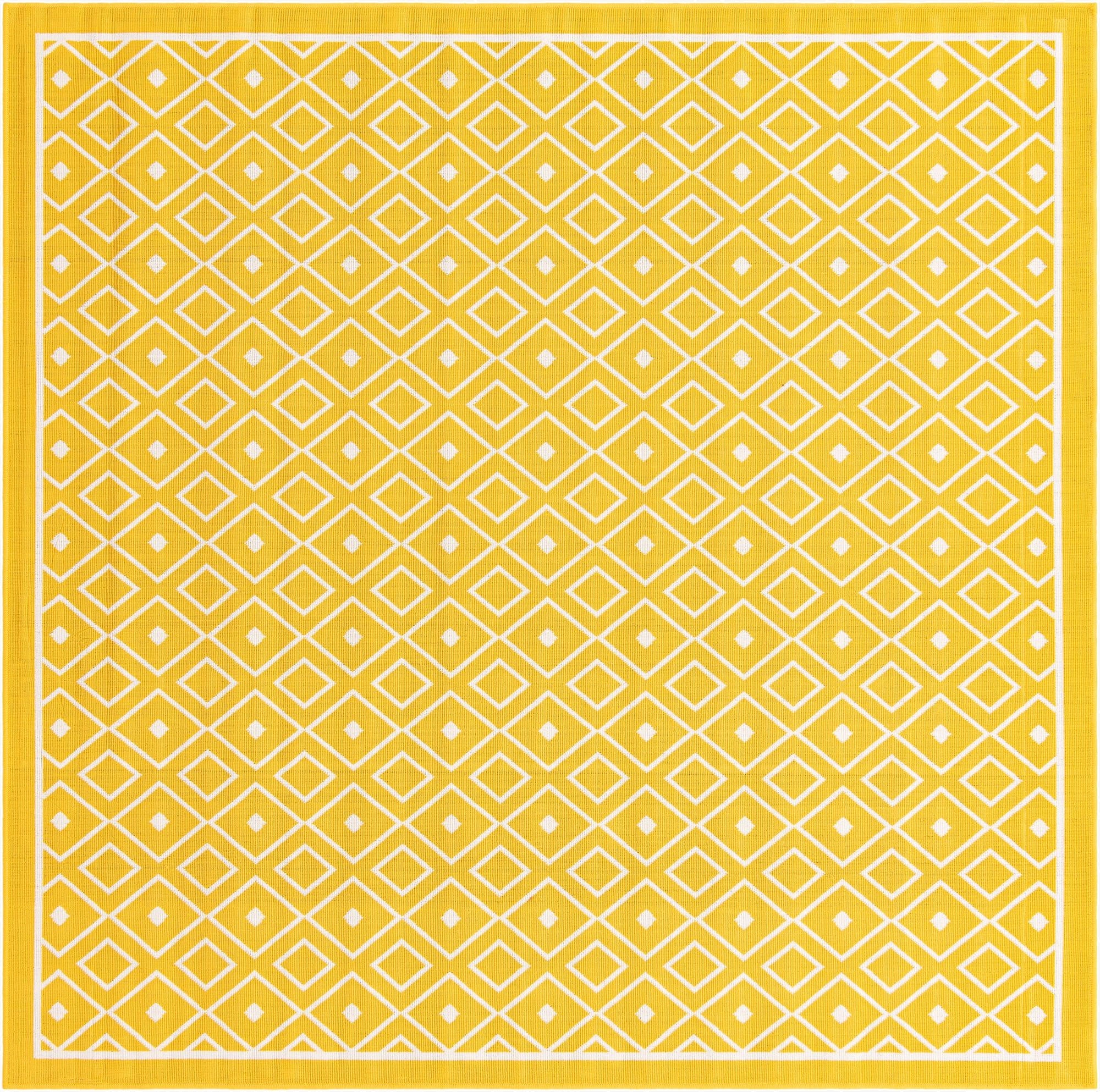  7' 10 x 7' 10  Washable Lattice Indoor / Outdoor Square Rug