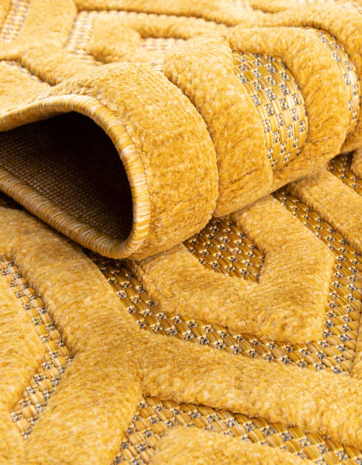 Detail image of  7' 10 x 7' 10  Washable Trellis Textured Indoor / Outdoor Square Rug