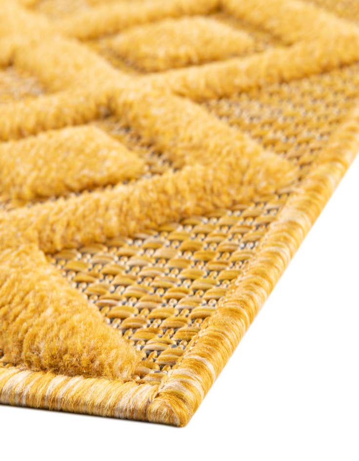 Detail image of  7' 10 x 7' 10  Washable Trellis Textured Indoor / Outdoor Square Rug
